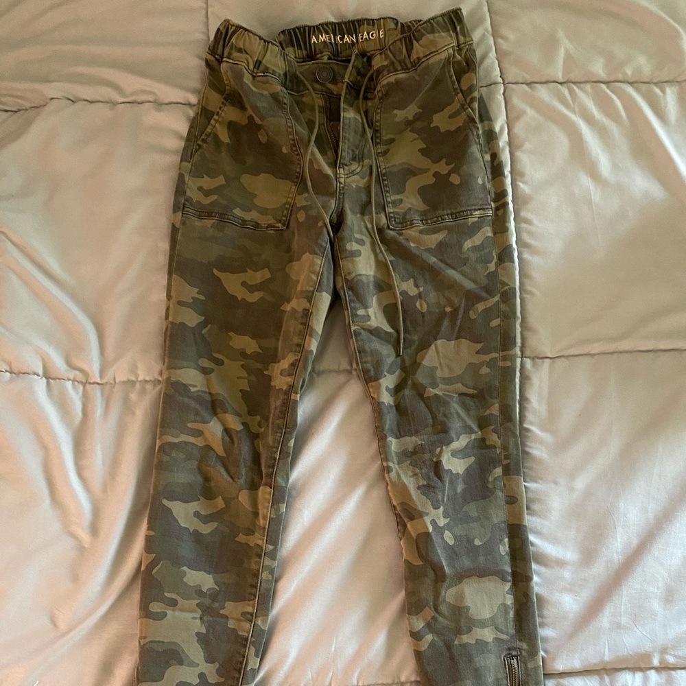 American Eagle Joggers